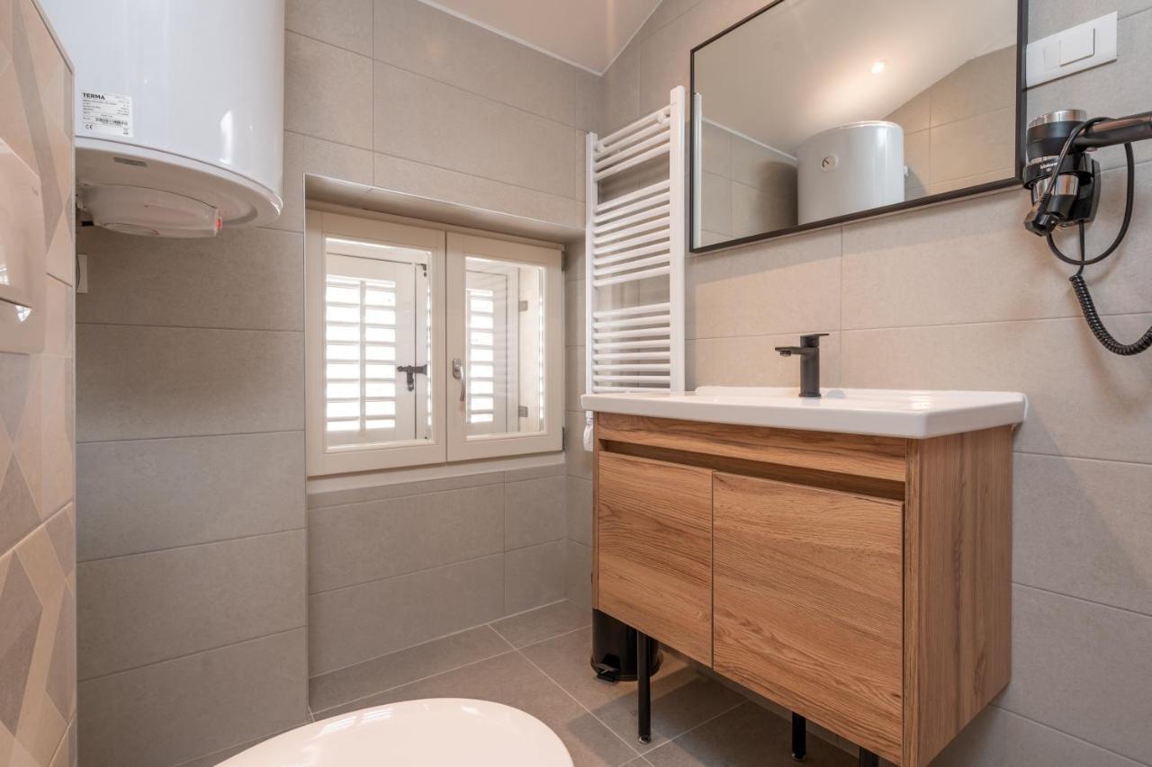 Aaa & With Free Parking Apartment Pula