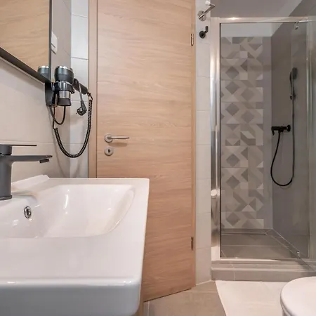 Aaa Apartments & Rooms With Free Parking Pula Exterior foto