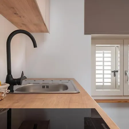 Aaa Apartments & Rooms With Free Parking Pula Exterior foto